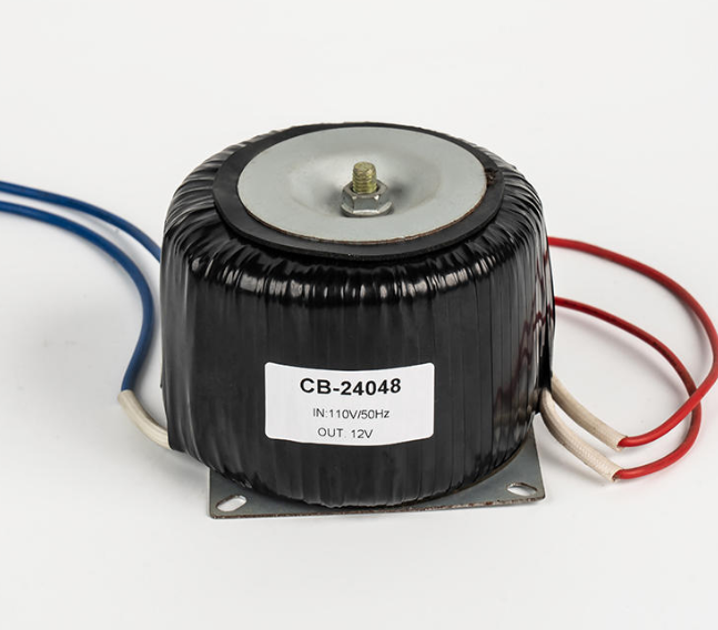 Hvor viktig er en lavfrekvent toroidal transformator for strømforsyningens stabilitet?